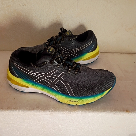 Asics - Picture 1 of 5